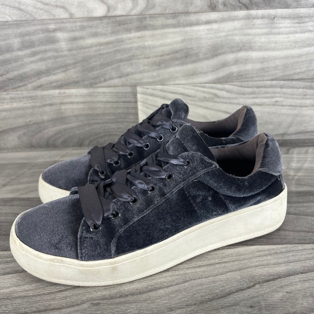 Big Buddha Sneakers Womens 9 Gray Velvet Lace Up Flat Heel Casual Skater‎ - Picture 5 of 11